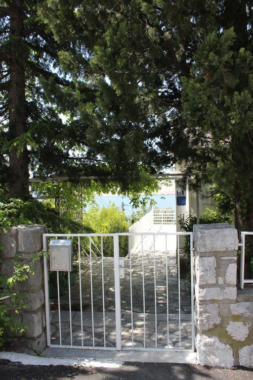 Captain'S Promenade Jadranovo Exterior photo